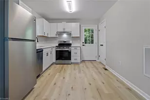 1009 Sykes Ave, Greensboro, NC 27405 - Photo 9