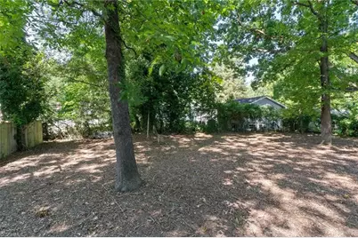 1009 Sykes Avenue, Greensboro, NC 27405 - Photo 19