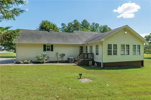 5360 Muirfield Dr, Lexington, NC 27295 - Photo 3
