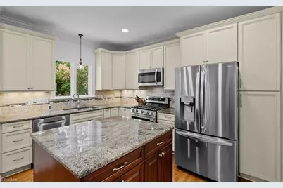 5012 Warm Springs Point, Greensboro, NC 27455 - Photo 11