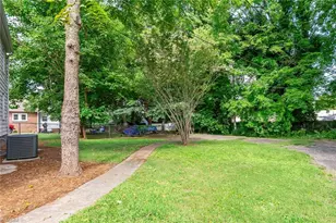 213 E Moore Ave, High Point, NC 27263 - Photo 33