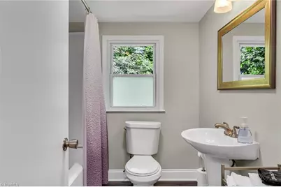 213 E Moore Avenue, High Point, NC 27263 - Photo 27