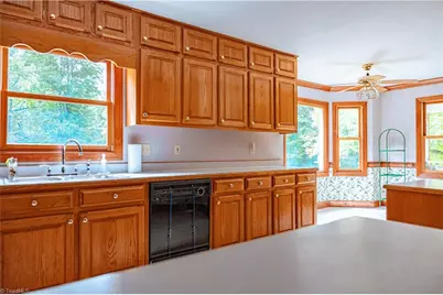 4003 Blumenthal Road, Greensboro, NC 27406 - Photo 3