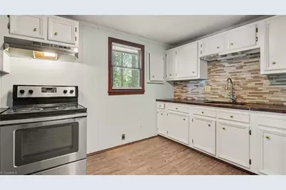 1301 Clegg Street, Greensboro, NC 27407 - Photo 9