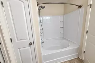 4506 Stephen Oaks Way, Greensboro, NC 27405 - Photo 11
