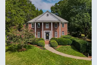 4025 Huntscroft Lane, Winston-Salem, NC 27106 - Photo 7