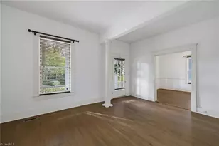 708 Magnolia St, Greensboro, NC 27401 - Photo 9