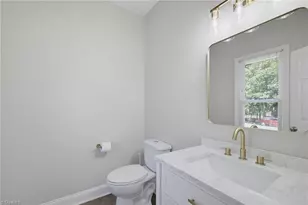 6101 Glenridge Ct, Kernersville, NC 27284 - Photo 19