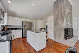 105 Falkener Dr, Greensboro, NC 27410 - Photo 15
