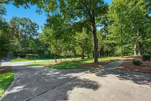 108 Cottonwood Dr, Jamestown, NC 27282 - Photo 39