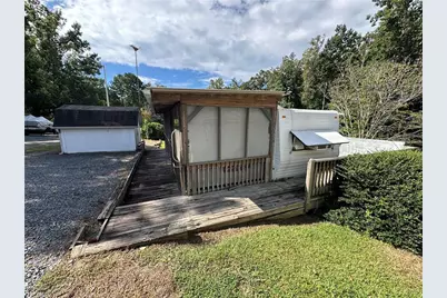 114 Pine Street, New London, NC 28127 - Photo 23