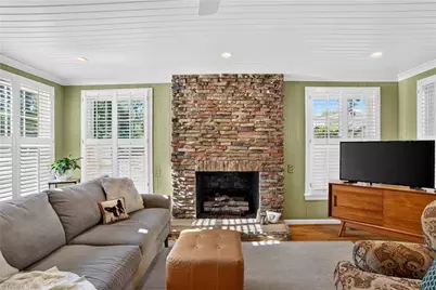 2219 W Friendly Avenue, Greensboro, NC 27403 - Photo 19