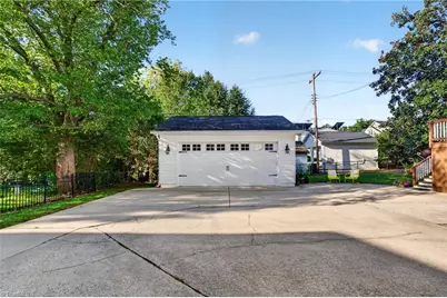 2219 W Friendly Avenue, Greensboro, NC 27403 - Photo 45