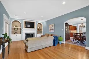 2219 W Friendly Ave, Greensboro, NC 27403 - Photo 7
