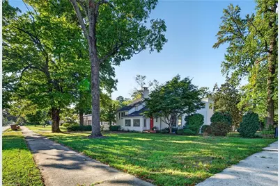 2219 W Friendly Avenue, Greensboro, NC 27403 - Photo 49