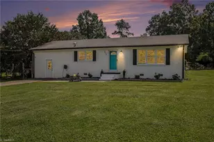 275 Brenda Dr, Thomasville, NC 27360 - Photo 19