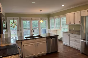 5805 Starboard Dr, Greensboro, NC 27410 - Photo 15