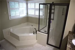 5805 Starboard Dr, Greensboro, NC 27410 - Photo 23