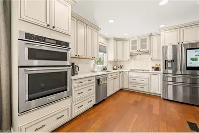 505 Meadowood Street, Greensboro, NC 27409 - Photo 7