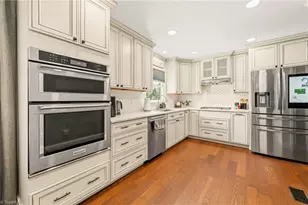 505 Meadowood St, Greensboro, NC 27409 - Photo 7