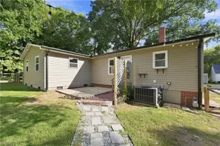 102 Cardwell St, Madison, NC 27025 - Photo 37