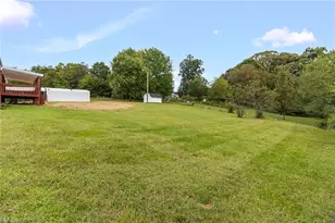 1141 Cook St, Winston-Salem, NC 27105 - Photo 35