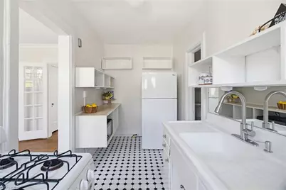 1013 N Elm Street #A6, Greensboro, NC 27401 - Photo 3