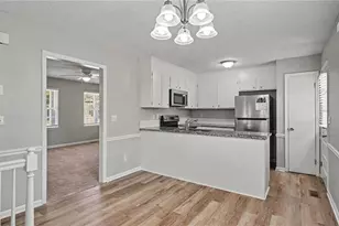 1115 Castlegate Dr, Winston-Salem, NC 27103 - Photo 5