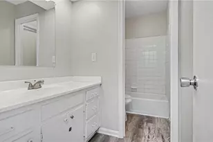 1115 Castlegate Dr, Winston-Salem, NC 27103 - Photo 11