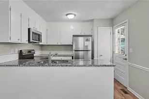 1115 Castlegate Dr, Winston-Salem, NC 27103 - Photo 7