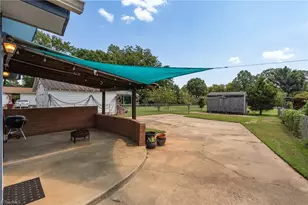 218 Williamson St, Burlington, NC 27215 - Photo 25