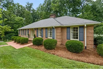 927 Kingston Drive, High Point, NC 27262 - Photo 3