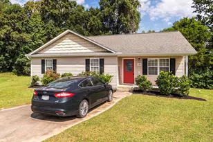104 Taylors Ct, Burlington, NC 27217 - Photo 1