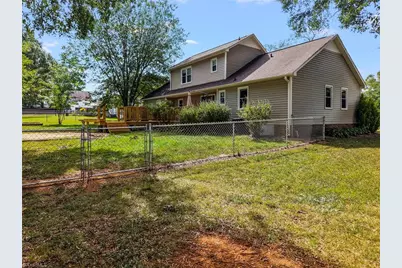 2299 Winterberry Drive, Winston-Salem, NC 27106 - Photo 3