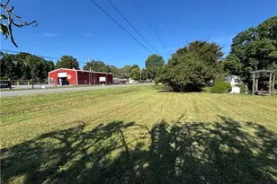 200 W King St, King, NC 27021 - Photo 23