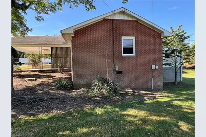 200 W King Street, King, NC 27021 - Photo 13