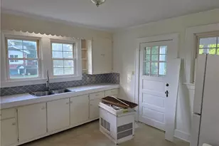 607 W Main St, Pilot Mountain, NC 27041 - Photo 19