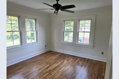 607 W Main Street, Pilot Mountain, NC 27041 - Photo 21