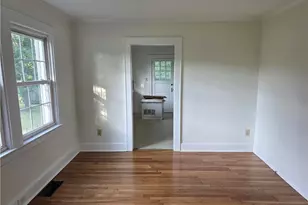 607 W Main St, Pilot Mountain, NC 27041 - Photo 13