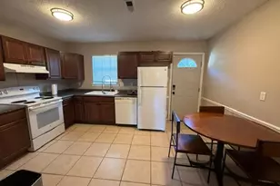 1315 Meadowview Rd, Greensboro, NC 27403 - Photo 5