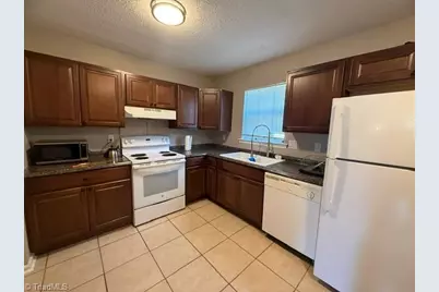 1315 Meadowview Road #D, Greensboro, NC 27403 - Photo 7