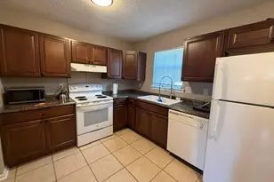 1315 Meadowview Rd, Greensboro, NC 27403 - Photo 7