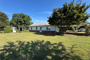 200 W King St, King, NC 27021 - Photo 3