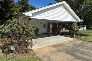 200 W King St, King, NC 27021 - Photo 17