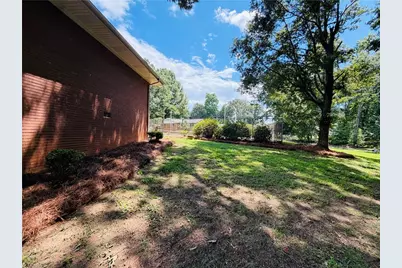 1031 Country Lane, Winston-Salem, NC 27107 - Photo 45