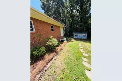 1031 Country Lane, Winston-Salem, NC 27107 - Photo 43