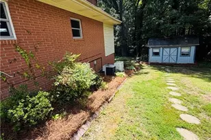 1031 Country Ln, Winston-Salem, NC 27107 - Photo 43