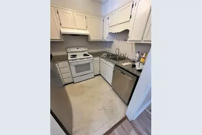 4606 Lawndale Drive #H, Greensboro, NC 27455 - Photo 11