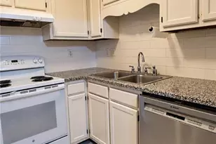 4606 Lawndale Dr, Greensboro, NC 27455 - Photo 13