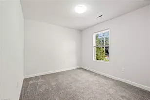 3902 Fairall Dr, Greensboro, NC 27401 - Photo 23